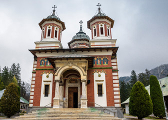 Fototapeta na wymiar New church (biserica mare), Sinaia Monastery at Prahova Valley, Romania
