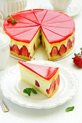 Frese cake with strawberries.