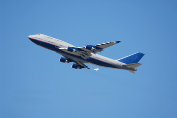 Jumbo jet