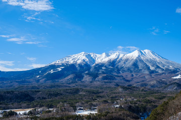 御岳山の冠雪　久藏峠からの眺め