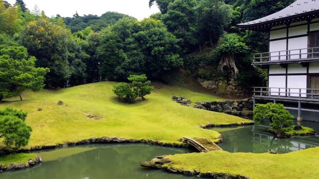 The garden of a big Japnese stronghold inside of a buddhist temple