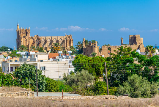 Lala Bilder Durchsuchen 1,830 Archivfotos, und Videos