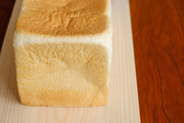 焼きたての食パン