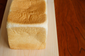 焼きたての食パン