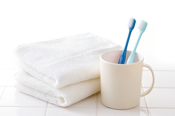 歯ブラシ　バスルームイメージ　Toothbrush and bathroom tile