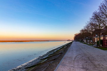 Fototapeta na wymiar Flussdelta in Frankreich