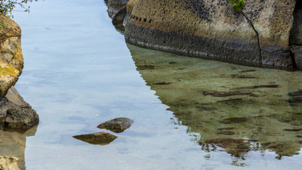 「松島」の海は透明度も抜群で、磯遊びに最適な場所です。