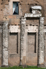 roma colonne ai fori