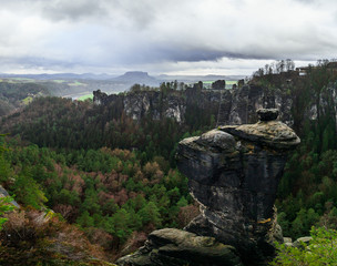 Ausbilck von der kleinen Gans auf das Bastei Gebiet, Sächsische Schweiz, Deutschland