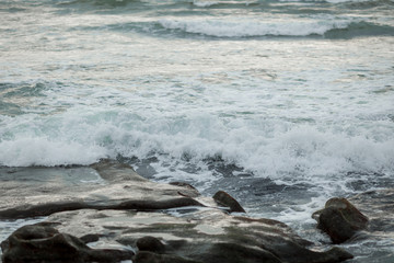 Waves on the ocean tide