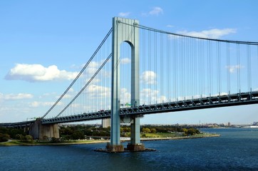 Fototapeta na wymiar Verrazzano Bridge over New York Bay