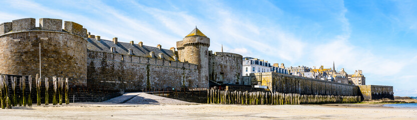 Panoramic view of the surrounding wall of the castle of Duchess Anne of Brittany and old town of...