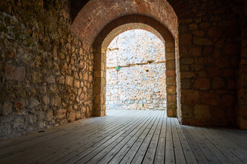 Obraz premium The Archway in medieval castle in Alanya, Turkey.