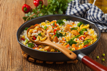Fried rice with egg and vegetables.