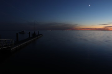 Obraz premium Coucher de soleil sur le bassin d'arcachon