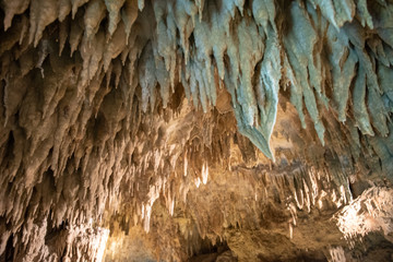 鍾乳洞