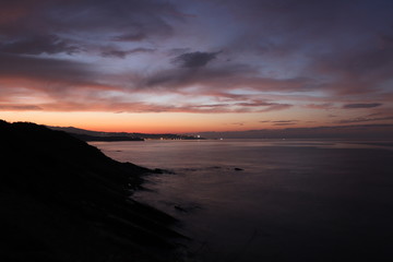Fototapeta na wymiar coucher de soleil sur la cote basque