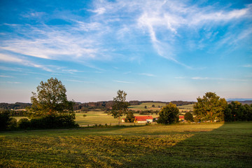 Bauernhof in Allgäuer Landschaft