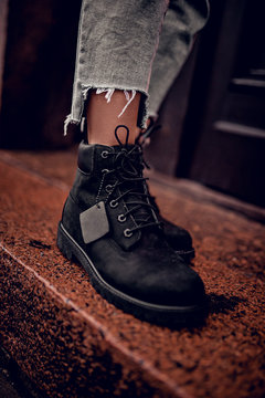 Stylish Black Ankle Boots In Outdoor