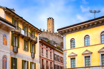 Fototapeta na wymiar Old town of Bellinzone with view to the Castelgrande