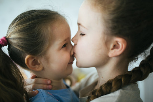 Sisters Kiss Images – Browse 13,469 Stock Photos, Vectors, and Video |  Adobe Stock
