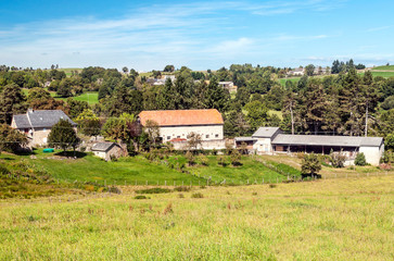 Obraz premium Rural village in the lot valley in the mountains of the south of France on a sunny day