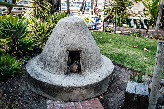 antique Horno oven on the grounds of Mission San Luis Obispo de Tolosa (landscape)