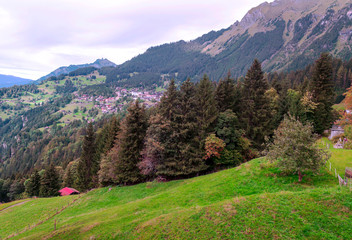 Obraz premium Murren mountains in Switzerland on a cloudy day