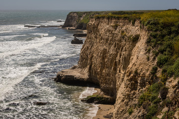 big sur california cliffs and ocean front cliffs
