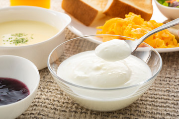 朝食ヨーグルト