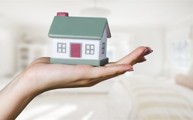 House and key.