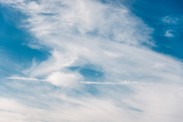 Obraz premium blue sky with white clouds full frame