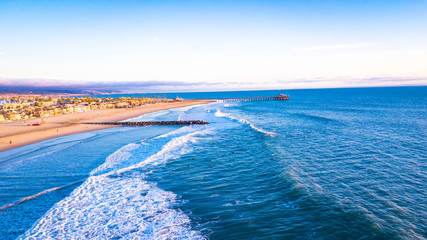 Obraz na płótnie Canvas Newport Beach at Sunset