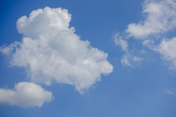 Obraz na płótnie Canvas Clouds in blue sky background