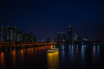 Han River cruise ship