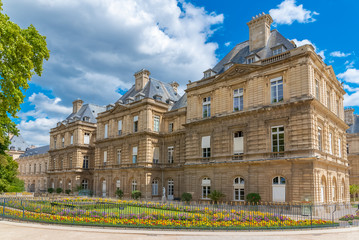 Fototapeta na wymiar Paris, the Senat in the Luxembourg garden, french institution, beautiful building in summer 