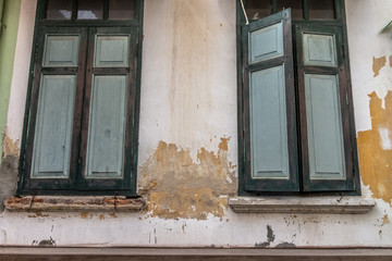 Fototapeta premium Close up beautiful traditional green windows background.