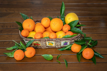 Fototapeta na wymiar oranges in a basket