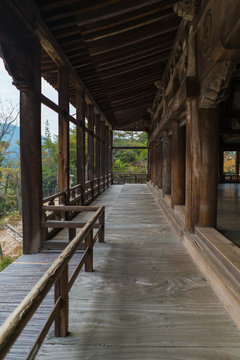 宮島　豊国神社千畳閣の縁側