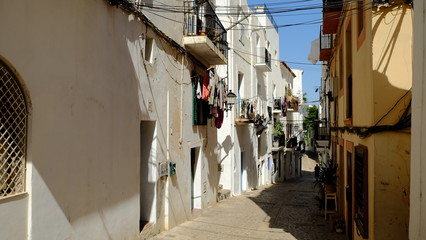 narrow street in cordoba spain