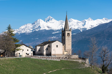 Fototapeta na wymiar Chiesa Saint Nicolas in Valle d'Aosta