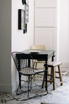 Int&eacute;rieur table et chaises cuisine 