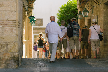 People Travveling