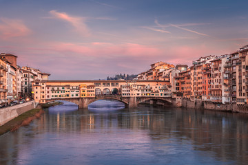 Fototapeta na wymiar Ponte vecchio, Florence, Italy