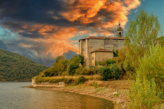 The reservoir of ullibarri-gamboa in &Aacute;lava, Basque Country