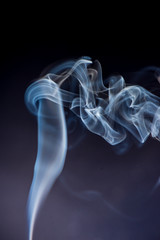 Obraz premium white smoke on black background