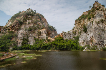 Fototapeta na wymiar View of Lake and rocky mountain in Hin Khao Ngu stone natural park