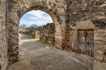 Fototapeta na wymiar Inside the Mission Gate - San Antonio, Texas