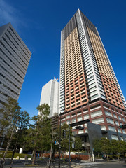 東池袋の高層マンションとサンシャイン60