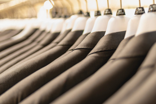 Herrenanz&uuml;ge in meinem Bekleidungsgesch&auml;ft